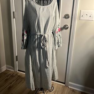 SHEIN Green Striped dress with floral sleeves